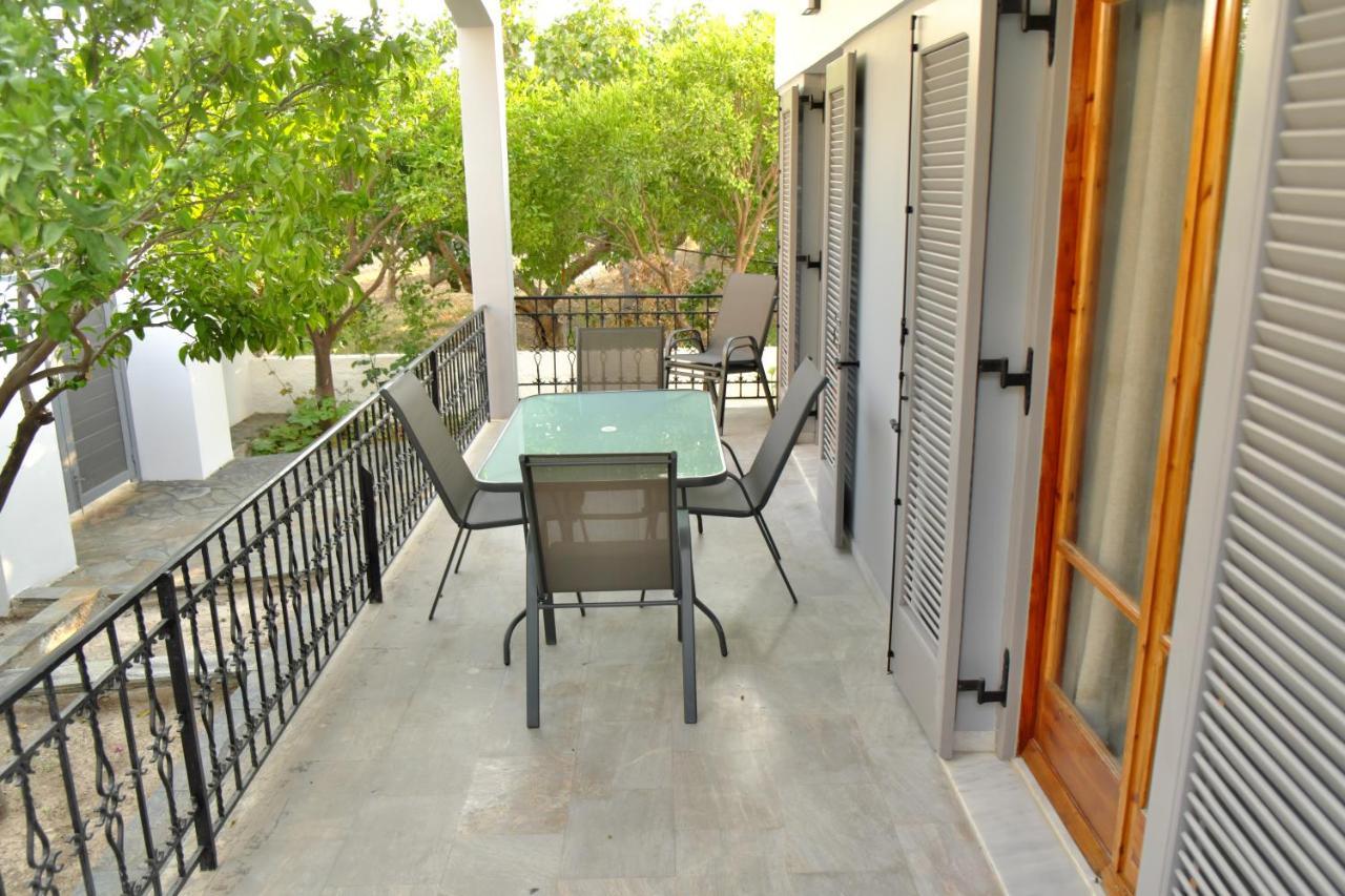 Giovana'S Pool House Aegina Eksteriør bilde